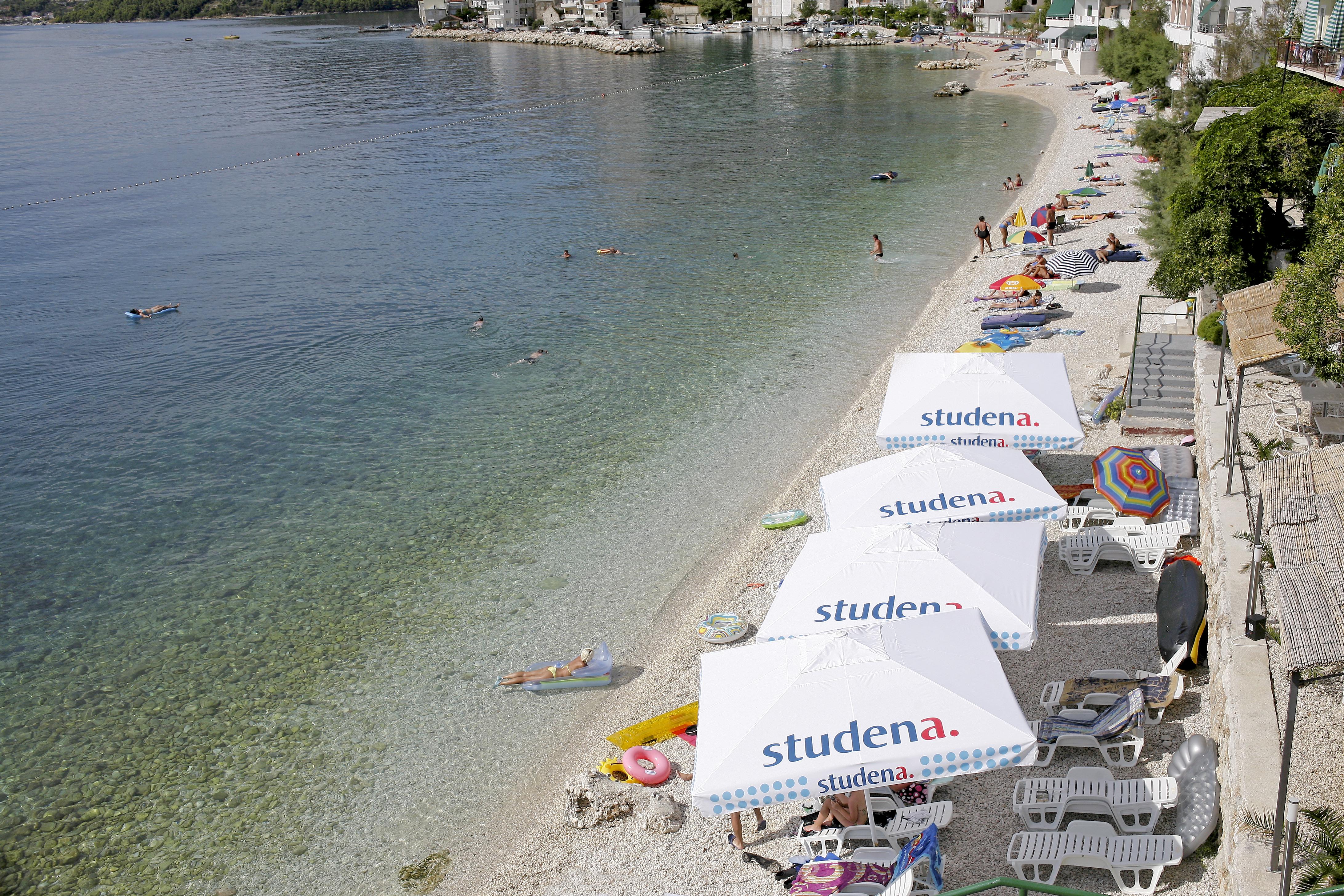 Beach Hotel Драшнице Экстерьер фото