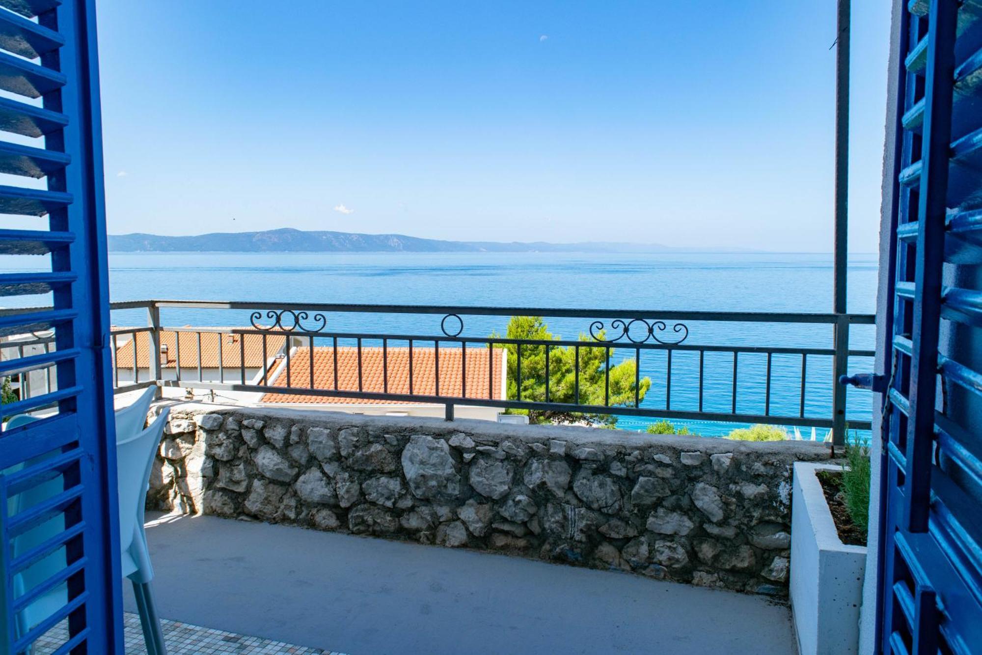 Beach Hotel Драшнице Экстерьер фото