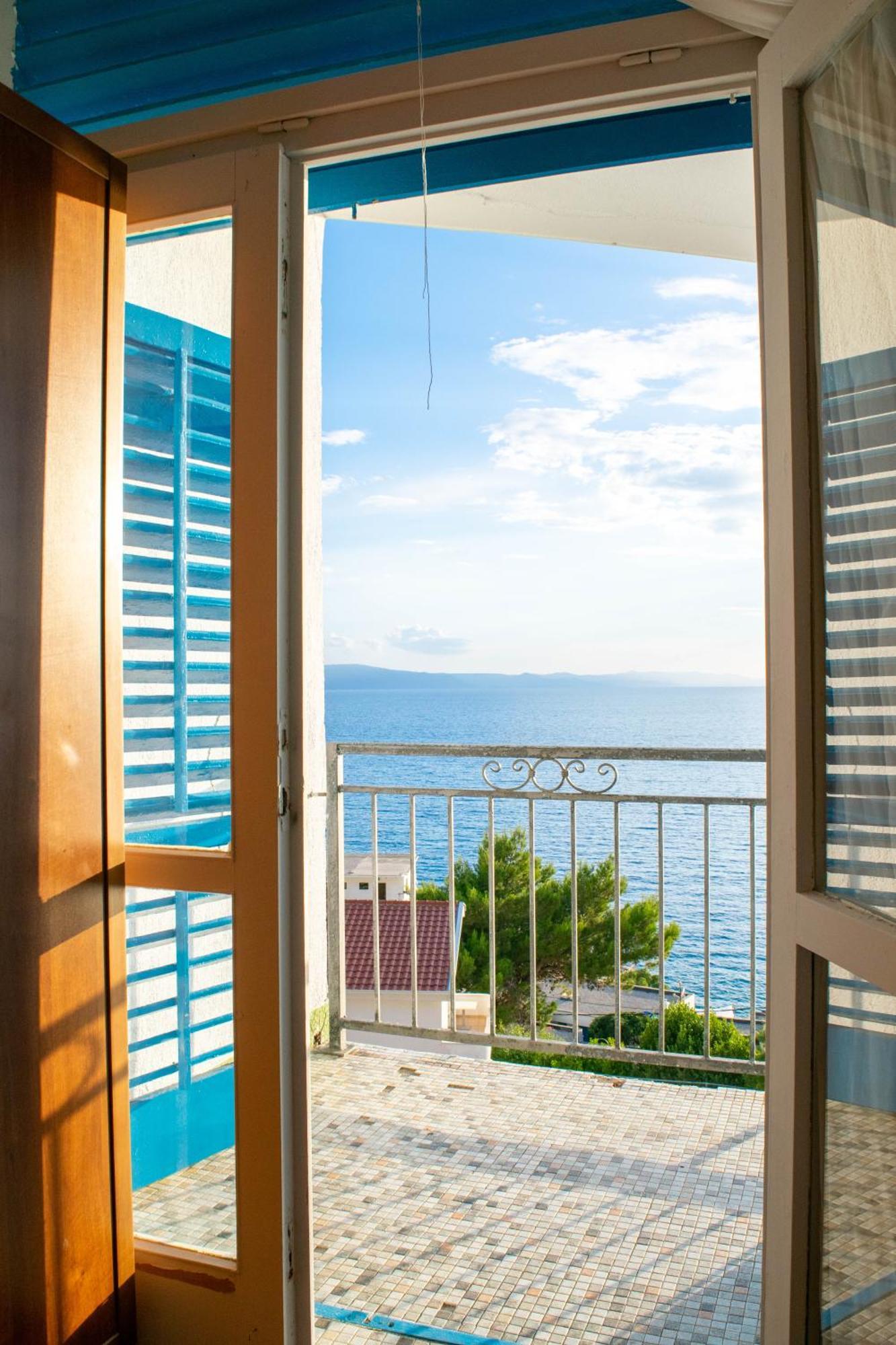 Beach Hotel Драшнице Экстерьер фото